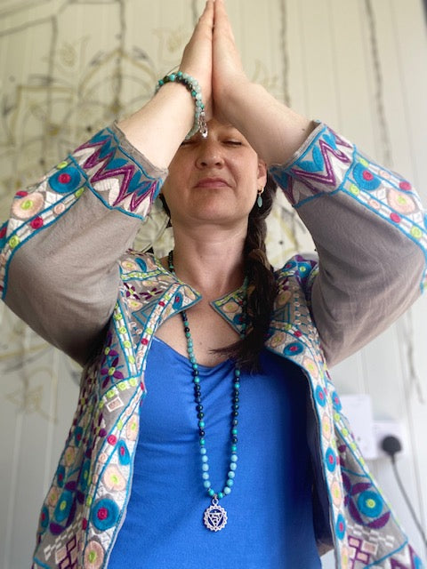 Sacred Spirituality with Samra: On Gemstones, Wellness and Meditation